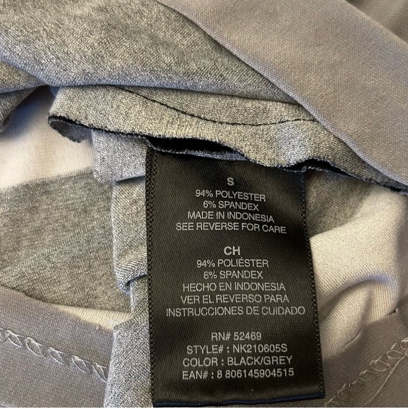 NORMA KAMALI Wide Stripe Shift Dress - Picture 14 of 14